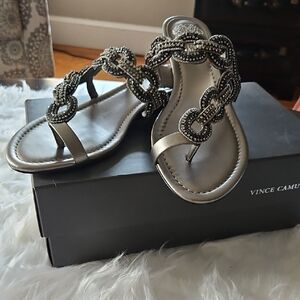 NIB Vince Camuto VC- INKAA Steel Metallic Beaded Women's Sandals Suze 8W